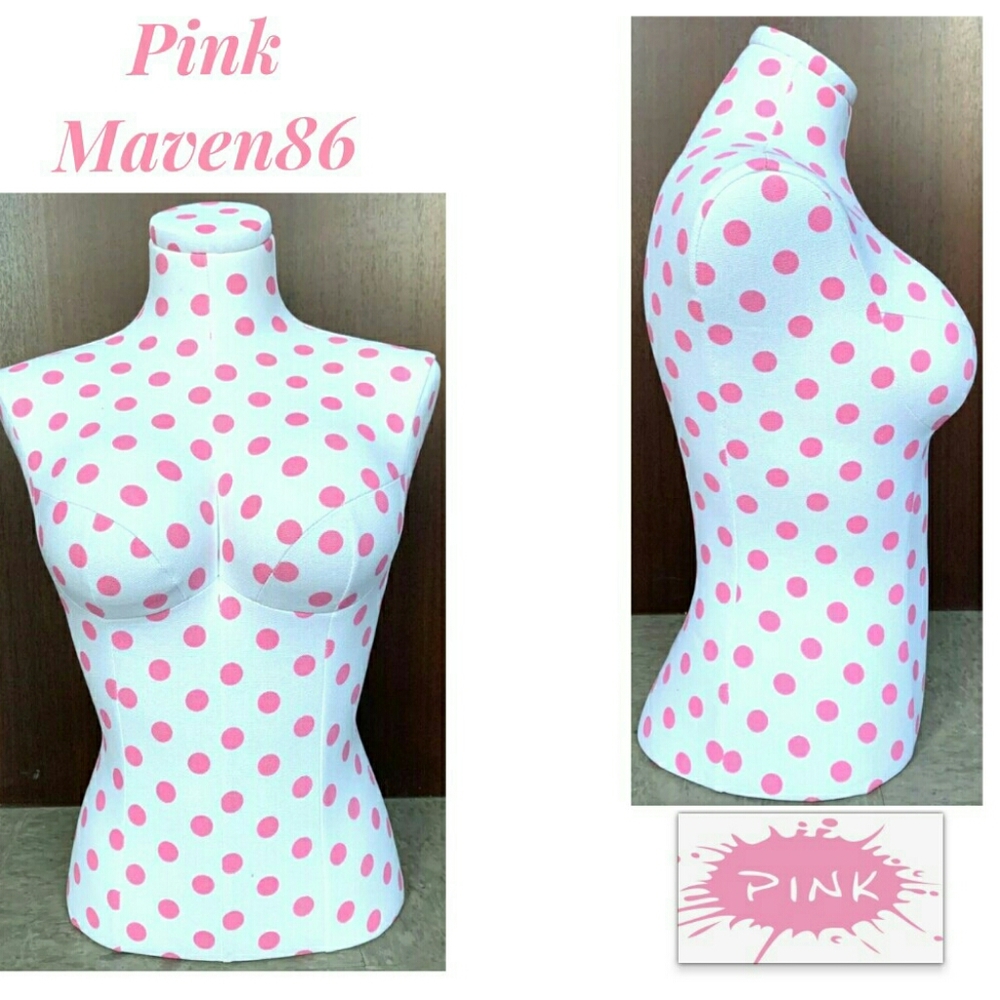 💕VS Pink Manniquin